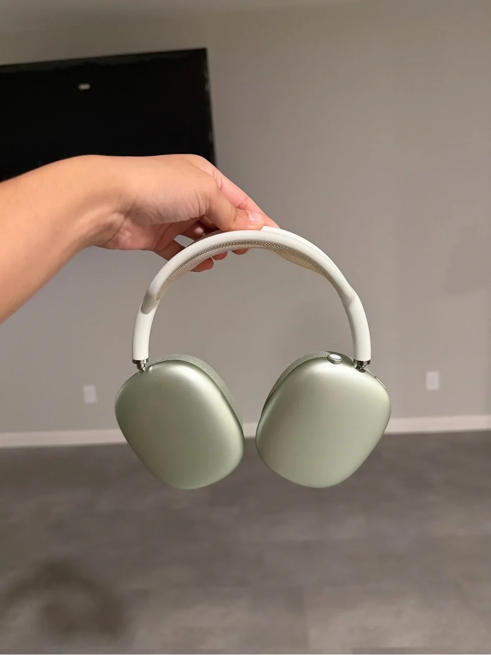 Apple Over-Ear Headphones in Light Green
